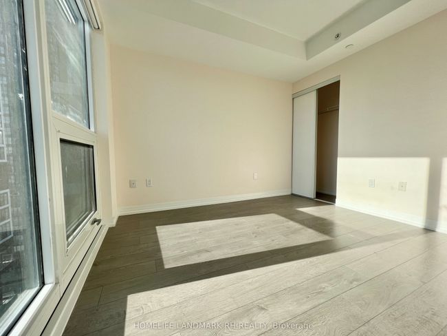 1118 - 251 Jarvis St, Condo with 2 bedrooms, 1 bathrooms and null parking in Toronto ON | Image 5