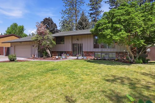 10921 E 31st Ave, Spokane Valley, WA, 99206-5891 | Card Image