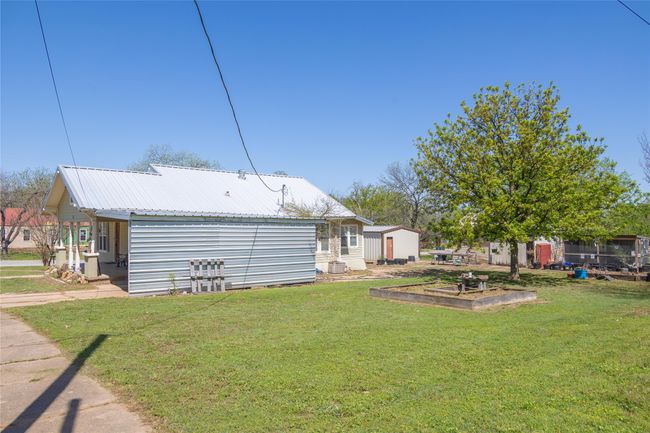 601 E Ross Ave, House other with 3 bedrooms, 1 bathrooms and null parking in De Leon TX | Image 21