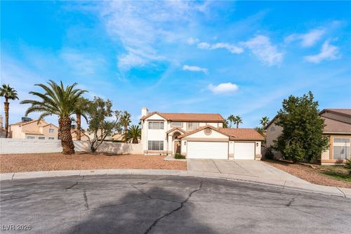 6584 Moonshadow Cir, Las Vegas, NV, 89108-4475 | Card Image