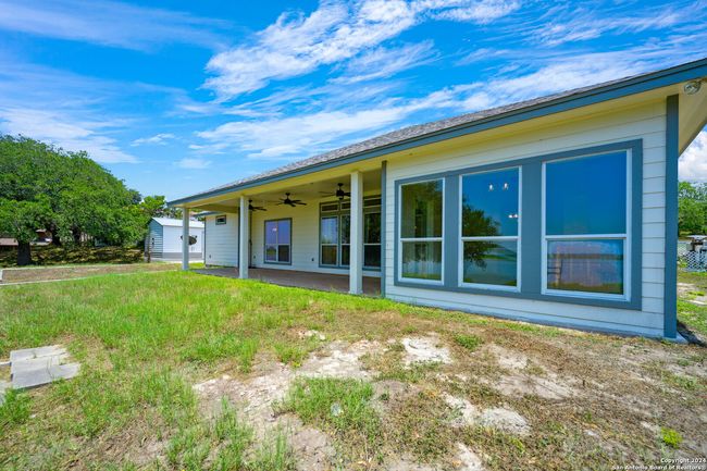 125 Hilltop Cir, House other with 3 bedrooms, 3 bathrooms and null parking in Mathis TX | Image 23