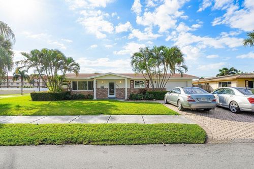 617 Se 8th Ave, Deerfield Beach, FL, 33441-4837 | Card Image