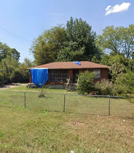 Chestnut Dr, Clarksville, TN 37042