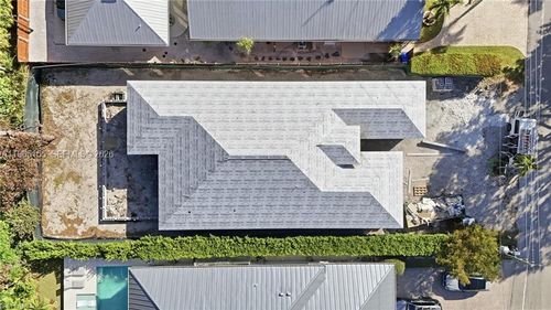 1050 13th St N, NAPLES, FL, 34102-5439 | Card Image