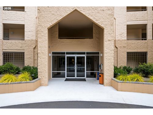 226-6625 W Burnside Rd, Portland, OR, 97210 | Card Image