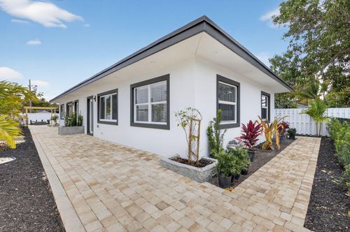 341 Se 3rd Ave, Delray Beach, FL, 33483-4411 | Card Image