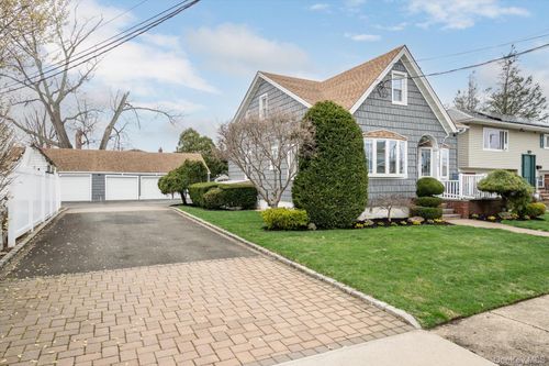 966 Tyrus Ct, North Merrick, NY, 11566-1028 | Card Image