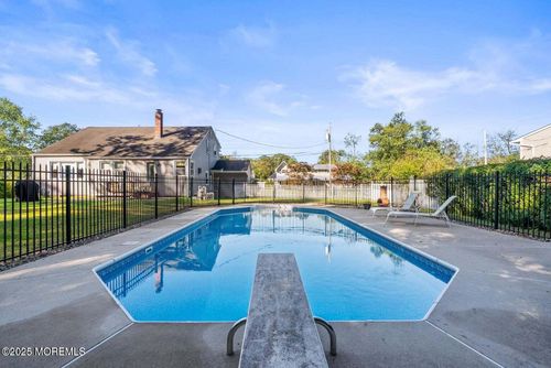 23 Barbara Ln, Oakhurst, NJ, 07755-1218 | Card Image