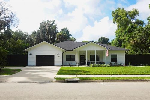 1741 Nw 7th Ave, Gainesville, FL, 32603-1216 | Card Image