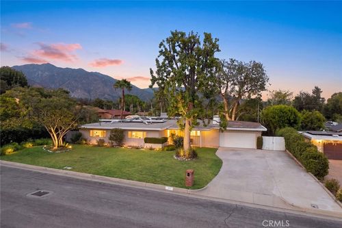 206 Oak Meadow Rd, Sierra Madre, CA, 91024-2612 | Card Image