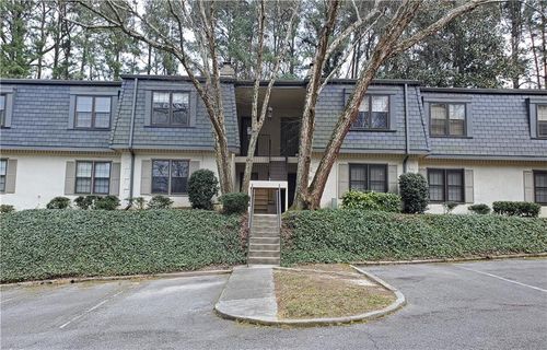 40 Glenald Way Nw, Atlanta, GA, 30327-4060 | Card Image