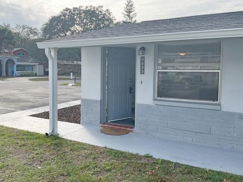 5633 Golden Nugget Dr, HOLIDAY, FL, 34690-6438 | Card Image