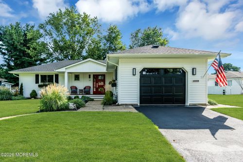 29 Falmouth St, Toms River, NJ, 08757-4204 | Card Image