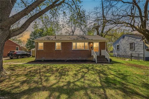 7 Ambrose Ln, Hampton, VA, 23663-1303 | Card Image