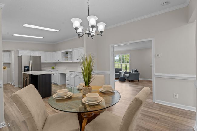 Large Kitchen | Image 25