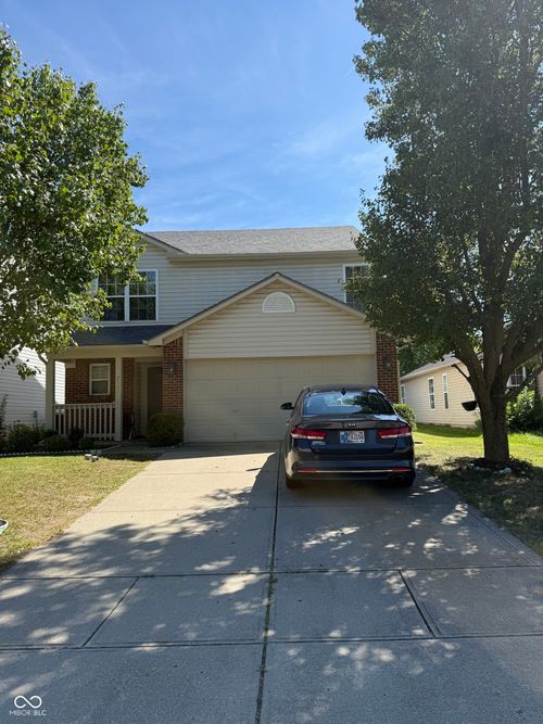 7141 Wellwood Dr, Indianapolis, IN, 46217-7033 | Card Image