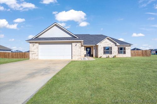 146 Bull Run, Calera, OK, 74730-3933 | Card Image