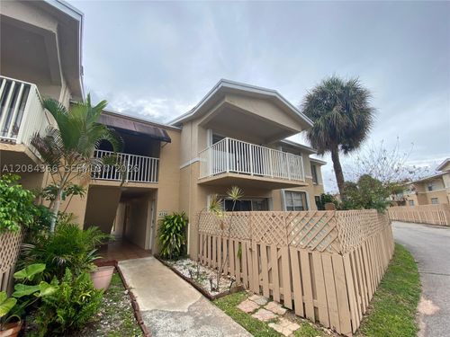 2c-4154 Nw 79th Ave, Doral, FL, 33166-6536 | Card Image