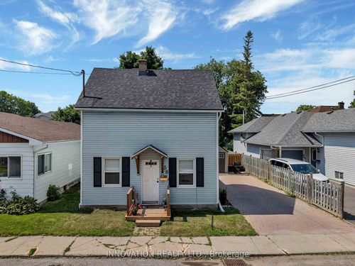 58 Russell St N, Arnprior, ON, K7S2J3 | Card Image