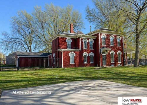 907 4th St, Fairbury, NE, 68352-2801 | Card Image