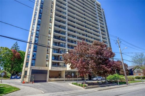 606-81 Church St, Kitchener, ON, N2G4M1 | Card Image