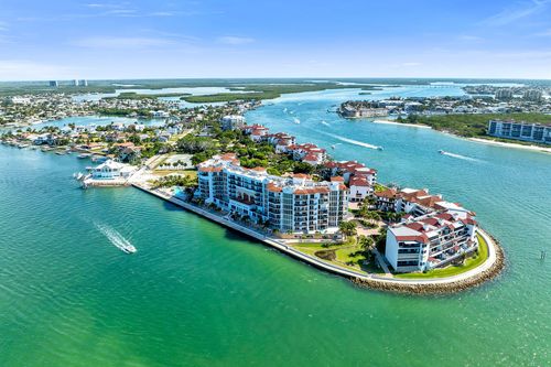 533-533 La Peninsula Blvd, NAPLES, FL, 34113-4011 | Card Image