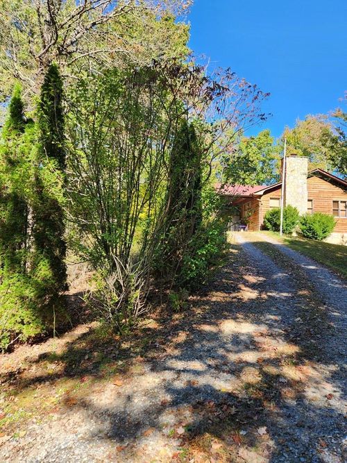 256 Hillside Ln, Andrews, NC, 28901-7482 | Card Image