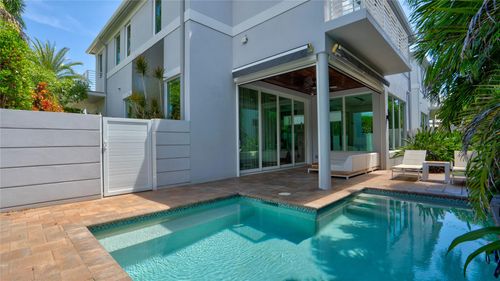 3200 Ne 26th St, Fort Lauderdale, FL, 33305-1843 | Card Image