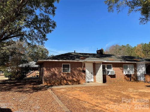 586 Mason St, Lincolnton, NC, 28092-4258 | Card Image