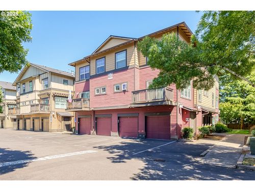 201-22844 Sw Forest Creek Dr, Sherwood, OR, 97140-9884 | Card Image
