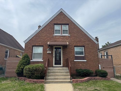 11022 S Avenue D, Chicago, IL, 60617-6844 | Card Image