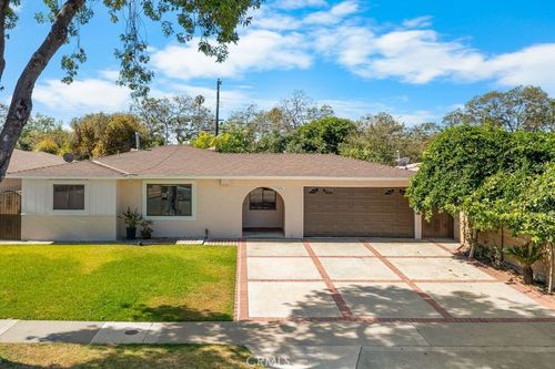 2006 W Wilshire Ave, Santa Ana, CA, 92704-3243 | Card Image