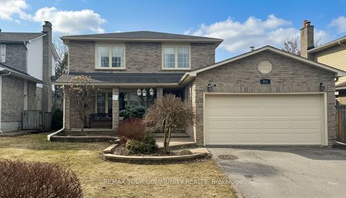911 Ferndale Cres, Newmarket, ON, L3Y6B6 | Card Image
