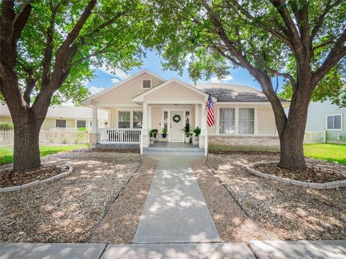 4605 Mather, Kyle, TX, 78640-9215 | Card Image
