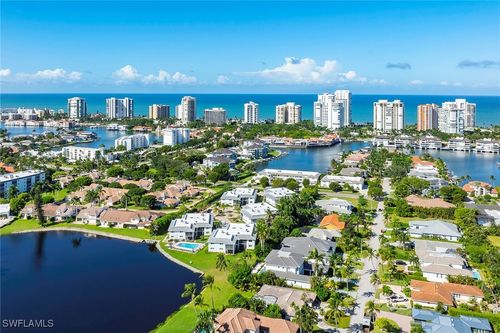 apt-a5-4160 Crayton Rd, NAPLES, FL, 34103-3126 | Card Image