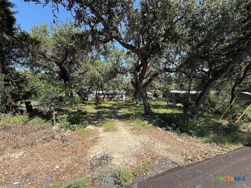 107 Deer Oak St, Canyon Lake, TX, 78133-4245 | Card Image