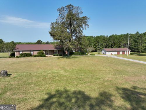 4909 Perry Rd, Claxton, GA, 30417-6327 | Card Image