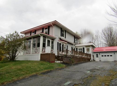 37 Cedar Street, East Millinocket, ME, 04430 | Card Image