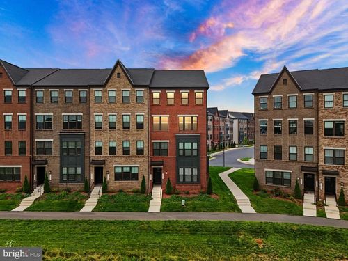 22506 Wilson View Ter, ASHBURN, VA, 20148-7733 | Card Image
