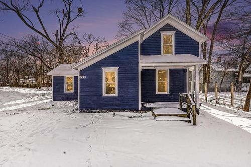 249 Washington Ave, Muskegon, MI, 49441-2141 | Card Image