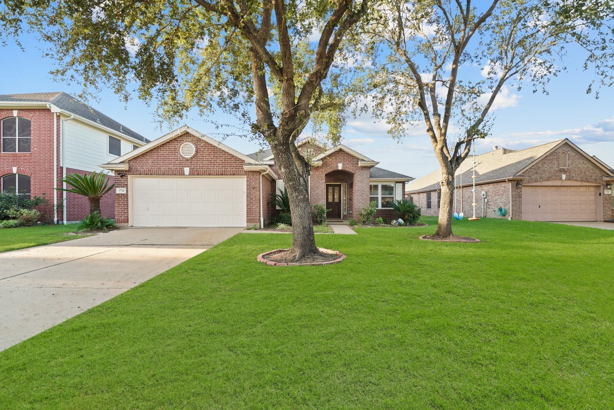 Residential Lease in Sugar Land 2
