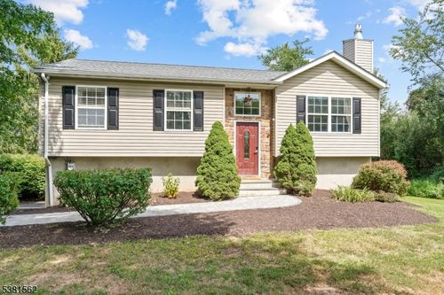 40 Fairview Rd, Frenchtown, NJ, 08825-3001 | Card Image