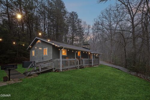 246 Shields View Drive, Gatlinburg, TN, 37738 | Card Image