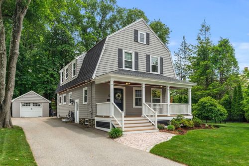 26 Woodward Ave, Reading, MA, 01867-2455 | Card Image