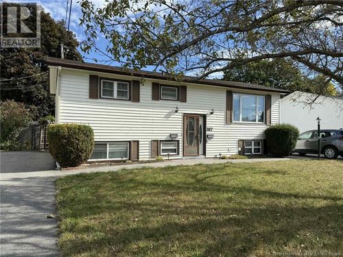 387 High Plain Cres, Miramichi, NB, E1V1B3 | Card Image