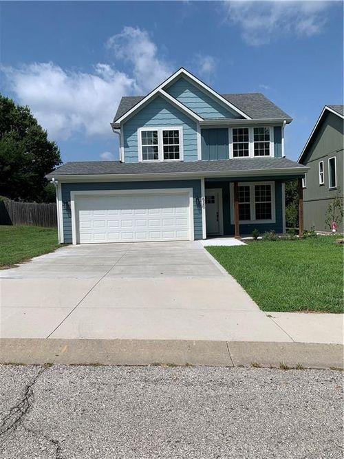 620 Charlotte St, Grain Valley, MO, 64029-9314 | Card Image