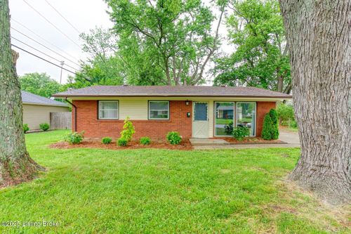 9313 Galene Dr, Jeffersontown, KY, 40299-3225 | Card Image