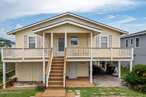 132 Lions Paw St, Holden Beach, NC, 28462-1919 | Card Image