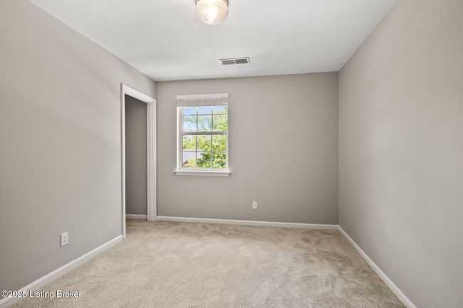 10707 Hickory Cove Ct, House other with 3 bedrooms, 4 bathrooms and null parking in Louisville KY | Image 23