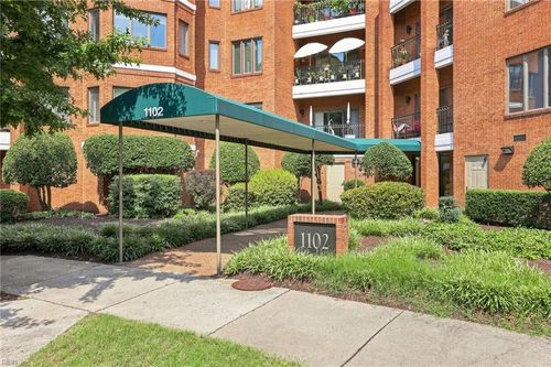 b1-1102 Botetourt Gdns, Norfolk, VA, 23507-1869 | Card Image